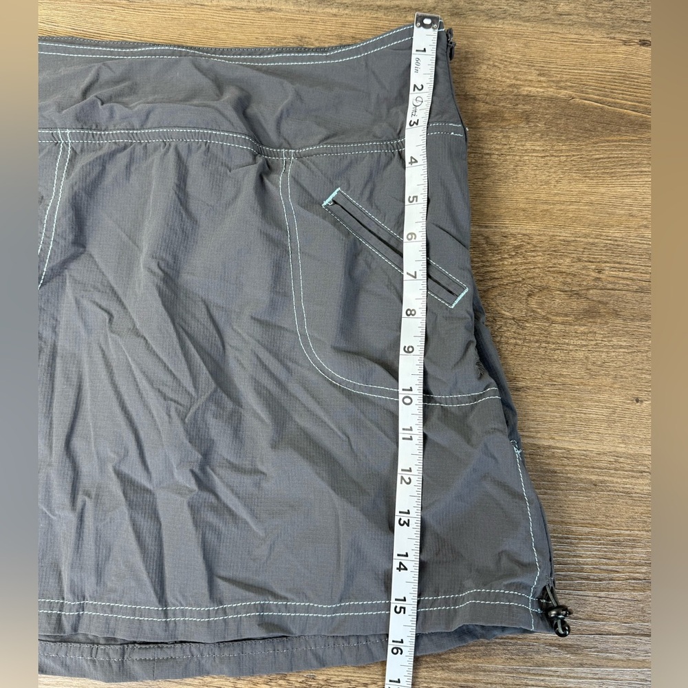 Athleta Women's Ripstop Nylon Skort Skirt Shorts Gray 903689 Cinch Size 4 - Picture 5 of 10